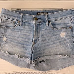Abercrombie & Fitch shorts size 27